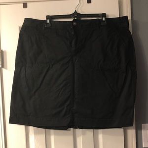 Black Old Navy skirt